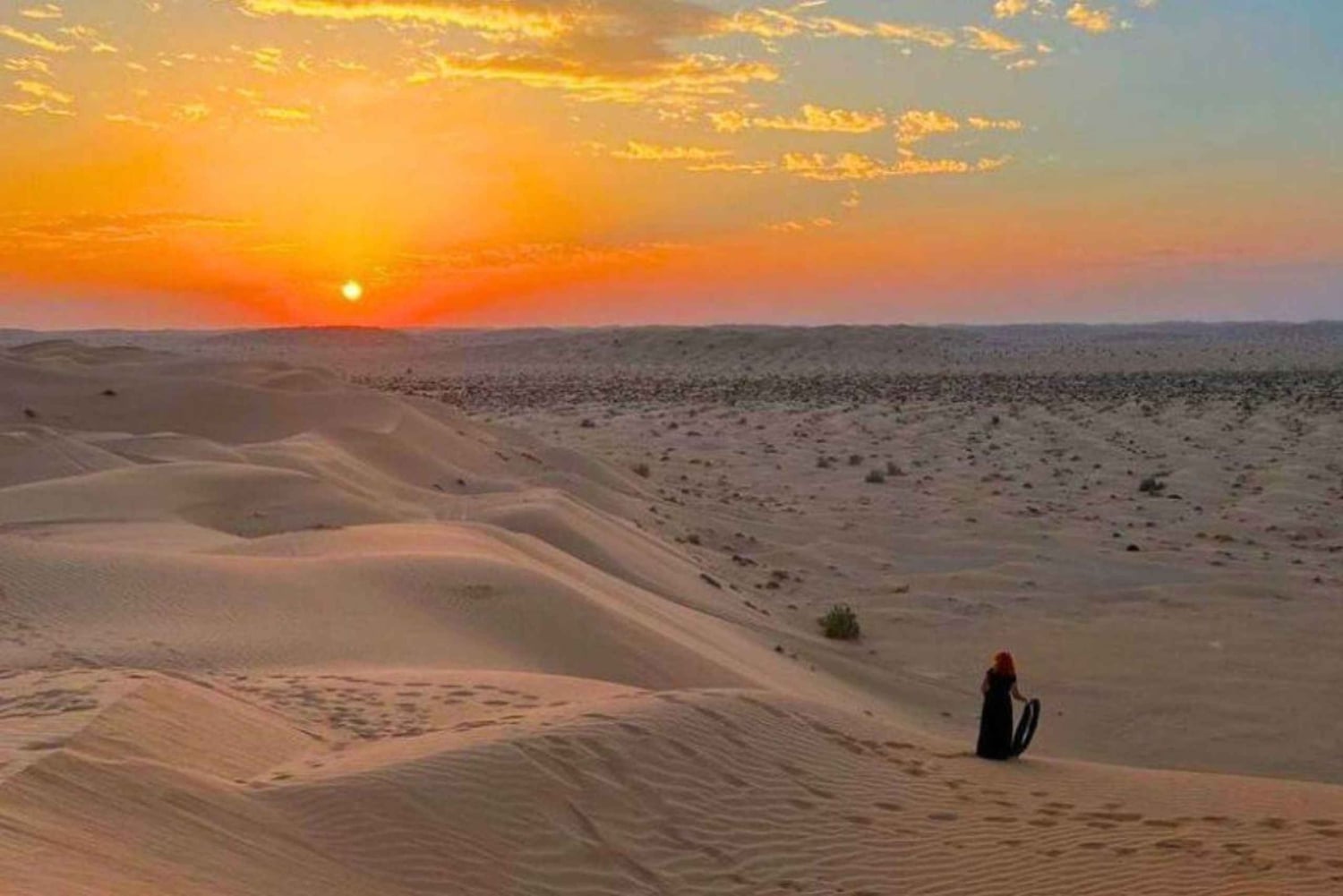 Pustynne safari - zachód słońca - na pustyni Empty Quarter
