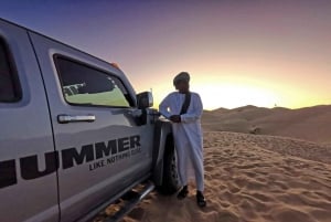 Safari nel deserto con tramonto