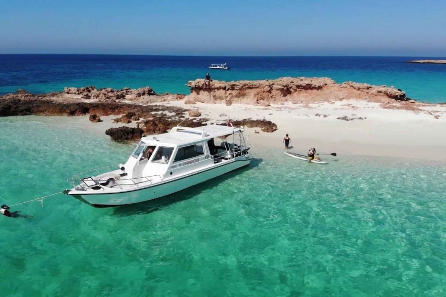 DIMANIYAT ISLAND Discover snorkel paradise in Muscat