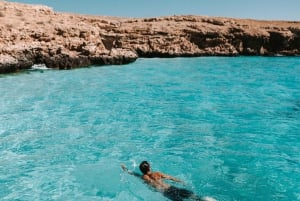 Экскурсия на целый день по острову Дыманият в Маскате