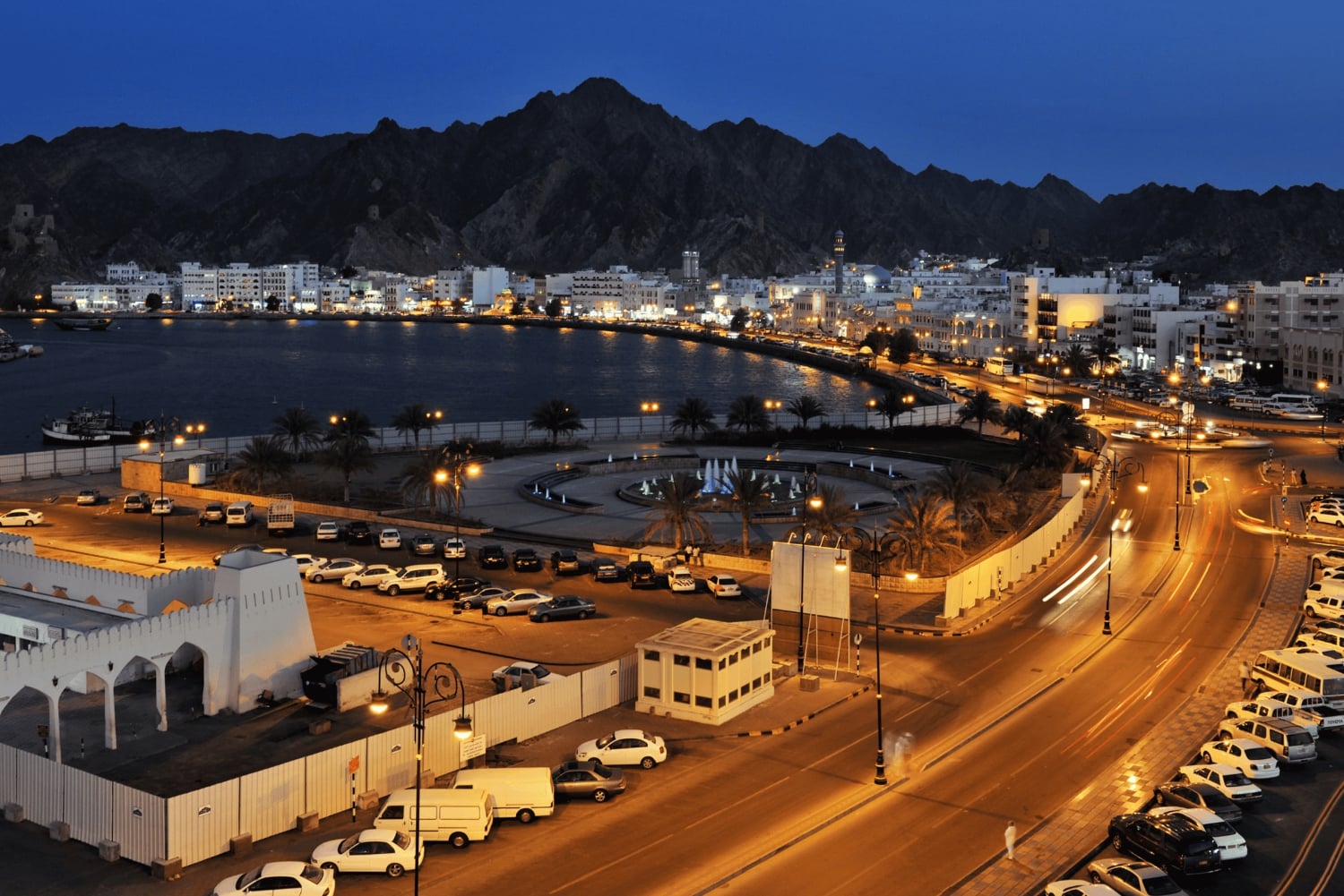 Odkryj Muscat: Ekspresowa wycieczka po mieście z najważniejszymi atrakcjami