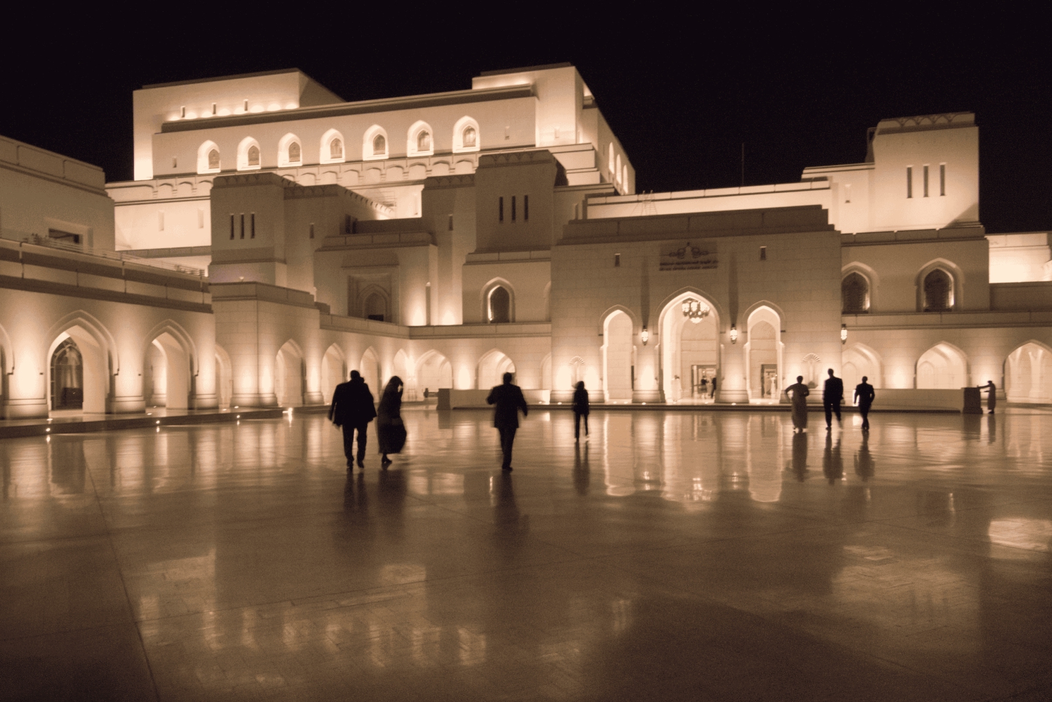 Odkryj Muscat: Ekspresowa wycieczka po mieście z najważniejszymi atrakcjami