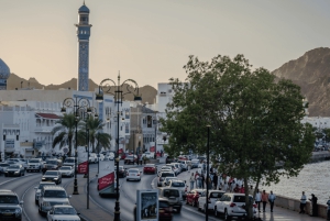 Odkryj Muscat: Ekspresowa wycieczka po mieście z najważniejszymi atrakcjami