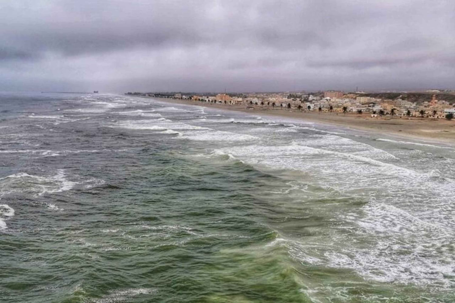 شرق صلالة، جبل، جبل، جمل، شلال، شاطئ أبيض