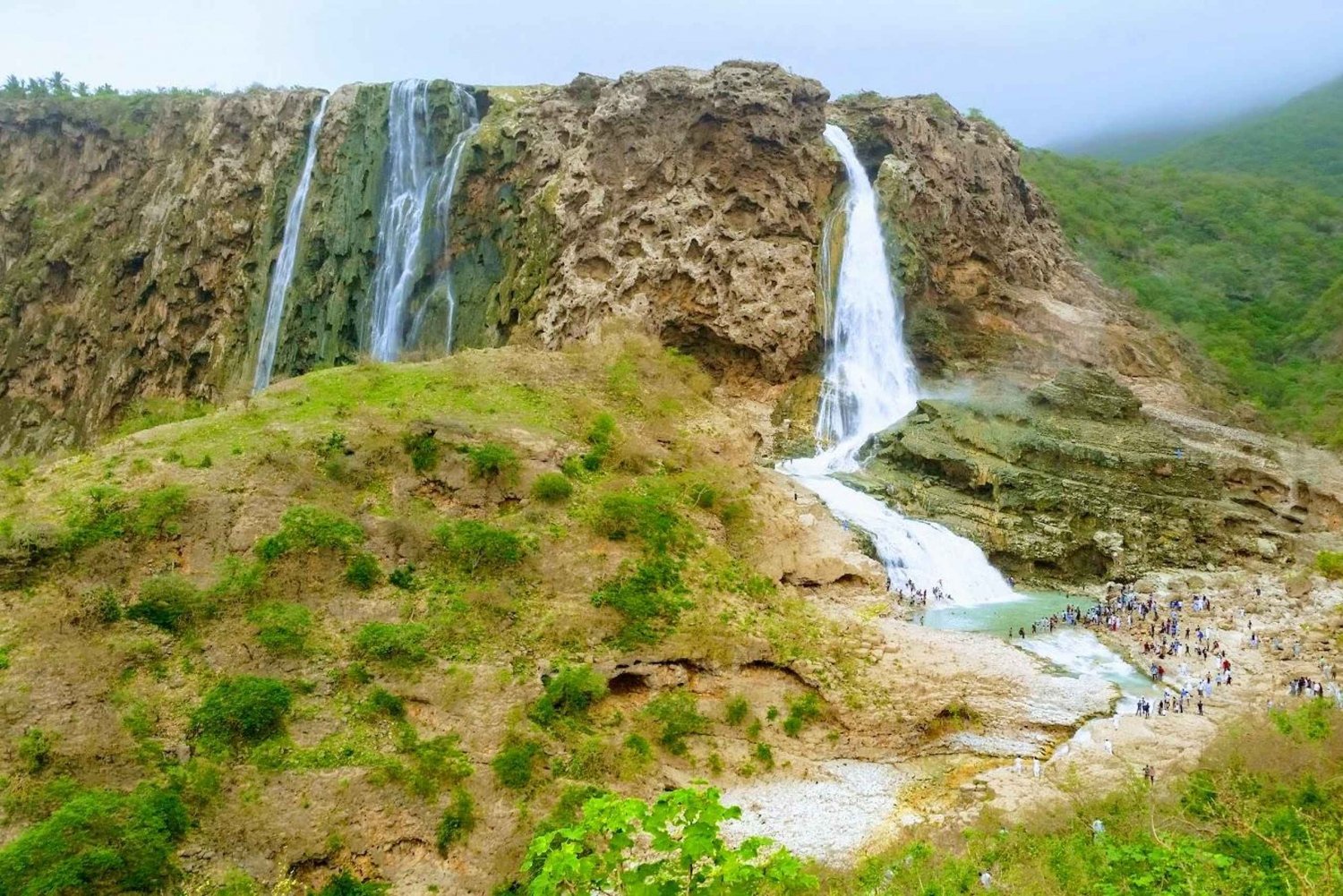 Explore East Salalah in 2 nights Camping: (Mountains+Sea)