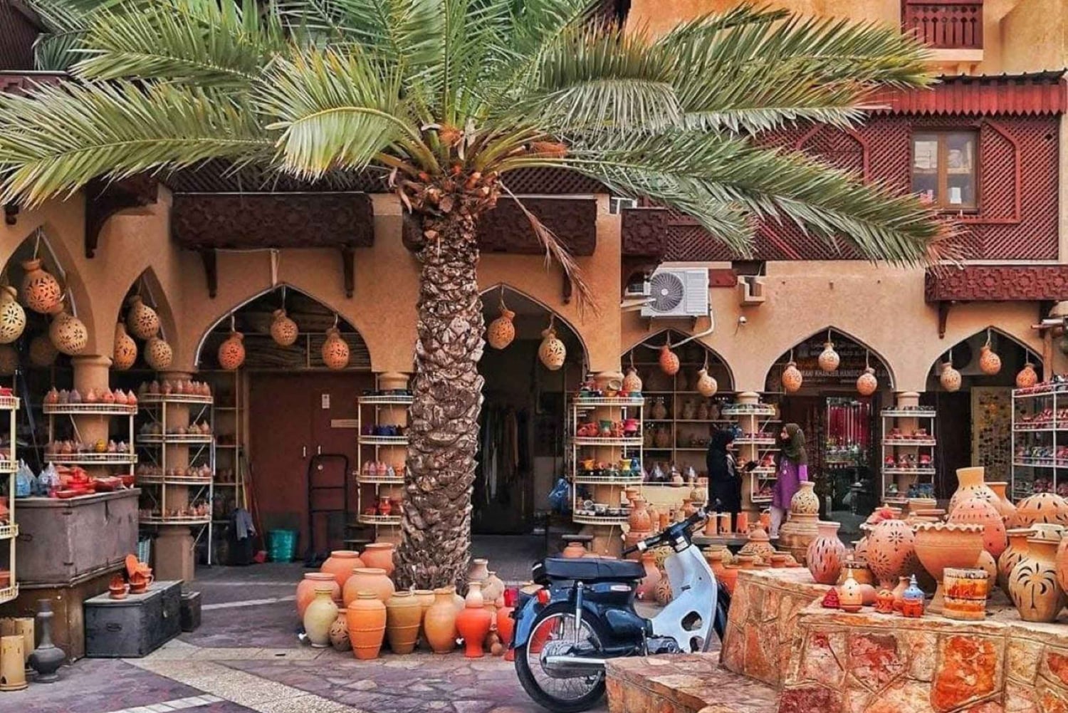 من مسقط: 3 أيام في نزوى والصحراء والسلحفاة ووادي شاب