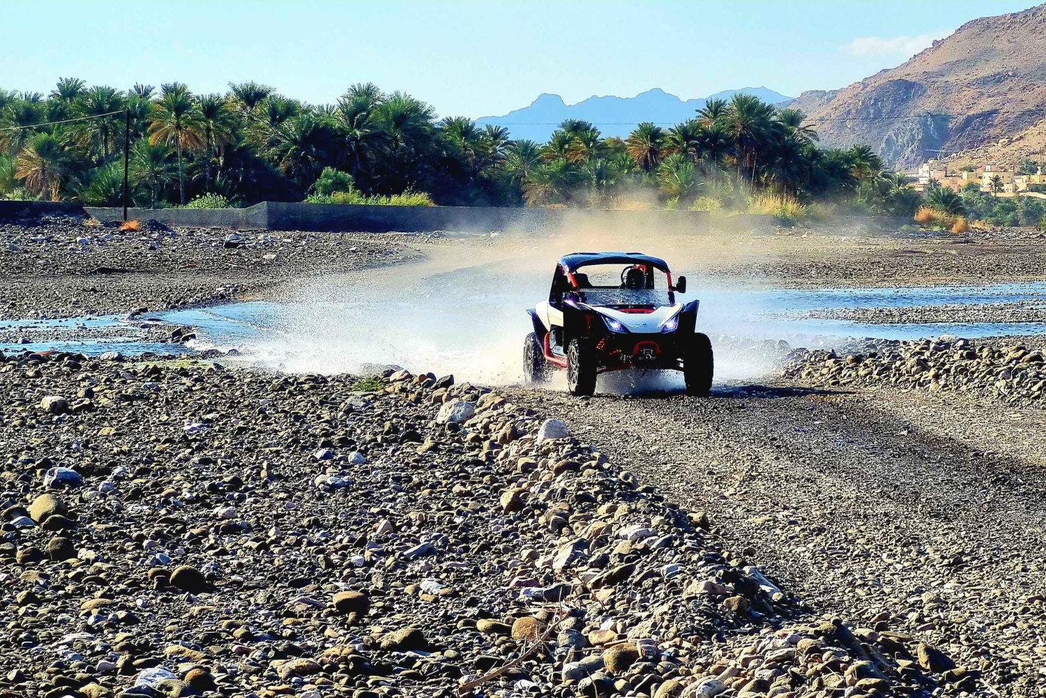 Desde Mascate: Épica travesía de 2 días en UTV por Jabal Abyad