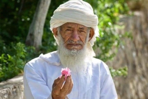 من مسقط: يوم كامل إلى نزوى الجبل الأخضر ببركة المعز