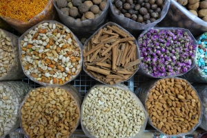 Fra Muscat: Heldagstur til Nizwa-Misfat Al Abriyeen-Al Hamra