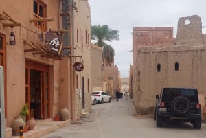 Van Muscat: Nizwa & Al Hamra begeleide historische tour
