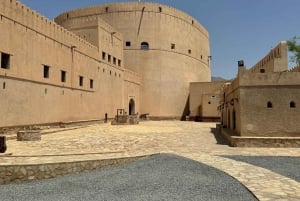 From Muscat: Nizwa and Jebel Akhdar Full-Day Tour with Lunch