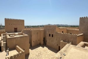 From Muscat: Nizwa and Jebel Akhdar Full-Day Tour with Lunch