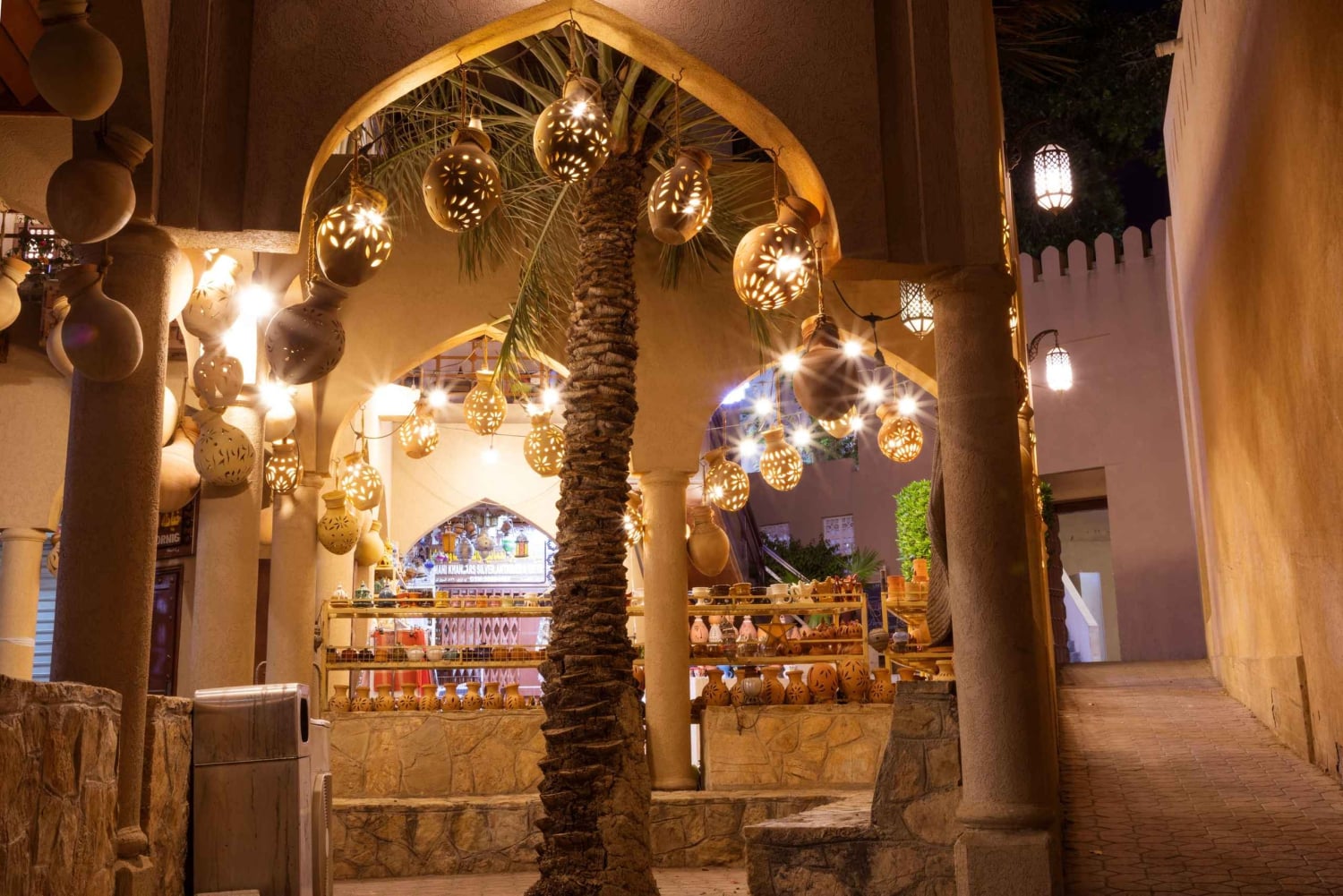 Vanuit Muscat: Rondleiding door Nizwa met optioneel overnachting