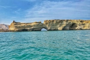 From Muscat: Private Deep-Sea Fishing Boat Trip