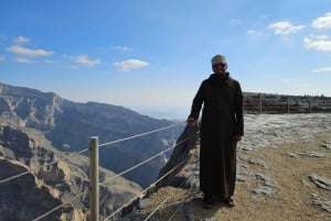 Från Muscat: Privat Nizwa och Jabel Akhdar-Shams med lunch