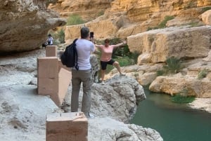 Muscat: Wadi Shab i Bimmah Sinkhole całodniowa wycieczka z lunchem