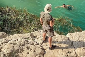 من مسقط: جولة خاصة في وادي الشاب وبمة سينكهول