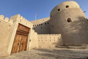 From Muscat: Rustaq Tour with Lunch & Hot Springs