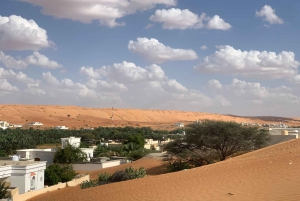 From Muscat: Wahiba Desert & Wadi Bani khalid Private Tour