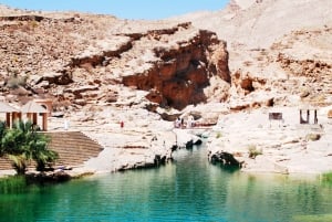 Da Muscat: tour di 2 giorni di Wahiba, Wadi Bani Khalid e Wadi Shab