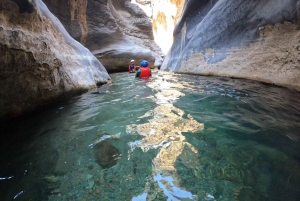 Avonturentocht van een hele dag door Snake Canyon (Jebel Shams)