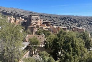 Journée complète de visite privée du souk de Nizwa et de Misfah Al Arbyeen