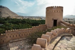Full Day Private Tour from Muscat to Nakhal and Wakan
