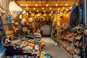 Full-Day Tour: Nizwa Fort, Barkat Al Mouz & Jebel Akhdar