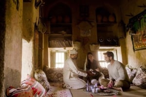 Full-Day Tour: Nizwa Fort, Barkat Al Mouz & Jebel Akhdar