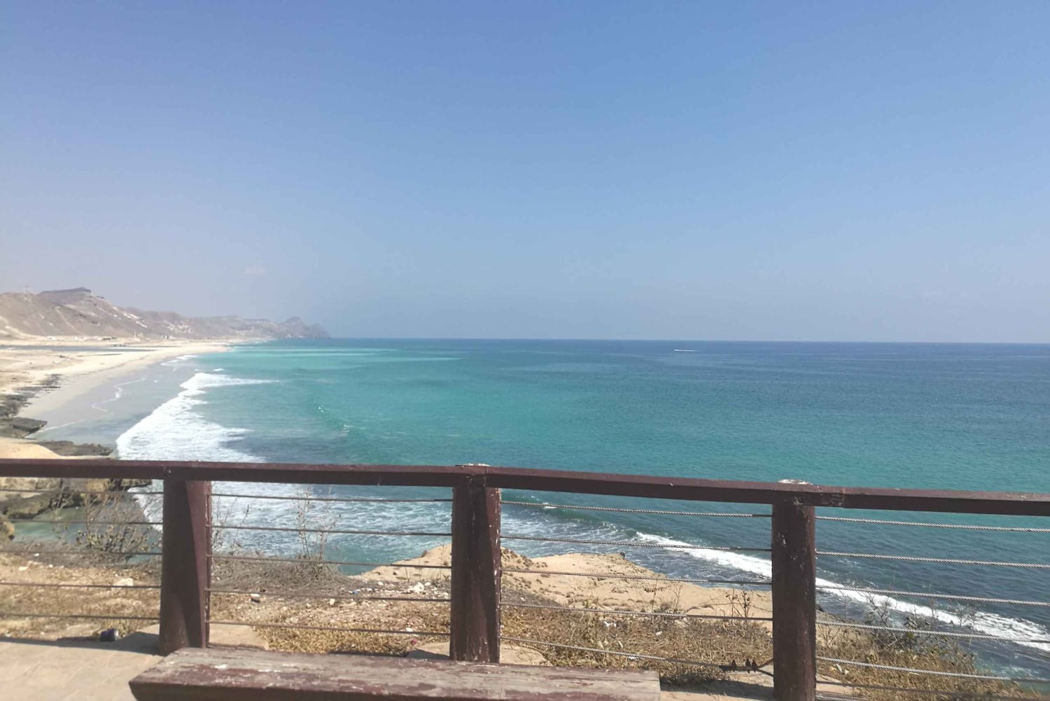 Tour di un giorno: Gemme nascoste e spiagge rocciose a ovest di Salalah