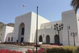 Oman: Private Muscat Stadtführung mit Abholung/ Rücktransfer