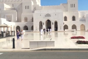 Oman: Private Muscat Stadtführung mit Abholung/ Rücktransfer