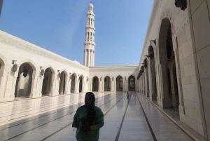 Основные моменты экскурсии по Маскату на личном автомобиле с гидом