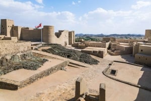 Excursion historique d'une journée à Nizwa, château de Jabreen, fort de Bahla