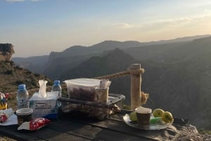 الجبل الأخضر ونزوى