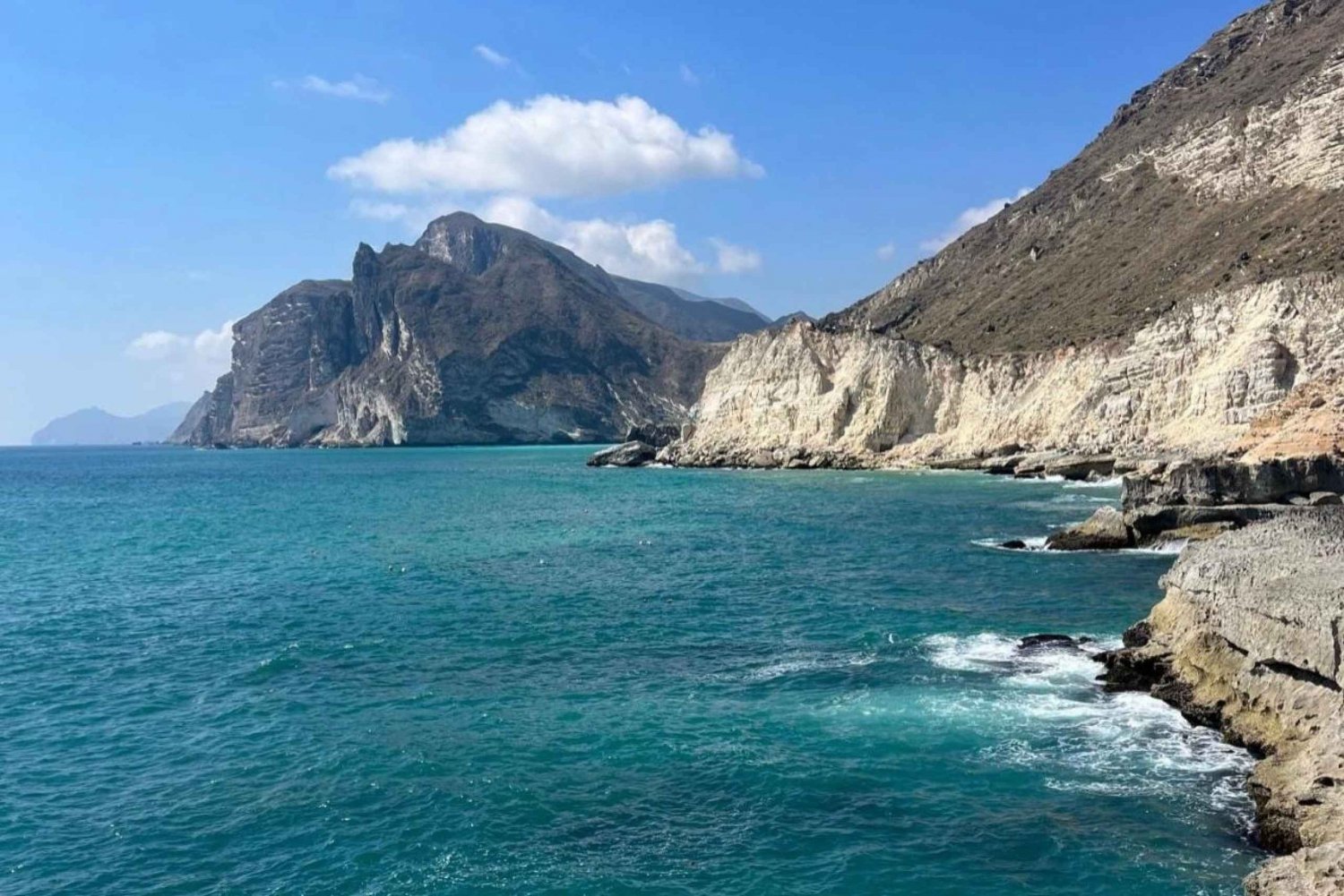 Salalah Ouest : les vagues de Mughsail et le village d'Iftalqout