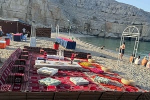 Khasab: Rantaleirintä ja kokopäiväristeily täysihoidolla.