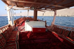 Khasab: Halvdags Dhow-cruise, delfinsafari og snorkling