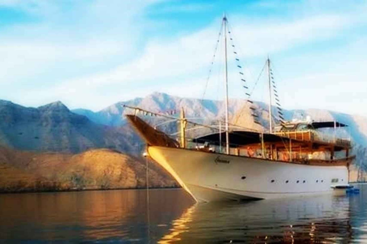 Khasab: Cruzeiro de Dhow com pernoita em Musandam