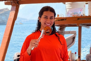 خصب مسندم | جزيرة التلغراف | رحلة بحرية | الدلافين