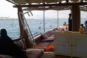 Jasab: Acampada al aire libre con crucero en dhow