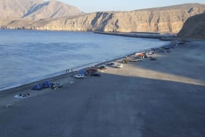 Khasab: Outdoor Camping with Dhow Cruise Tour