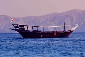 Khasab: Outdoor Camping mit Dhow Cruise Tour
