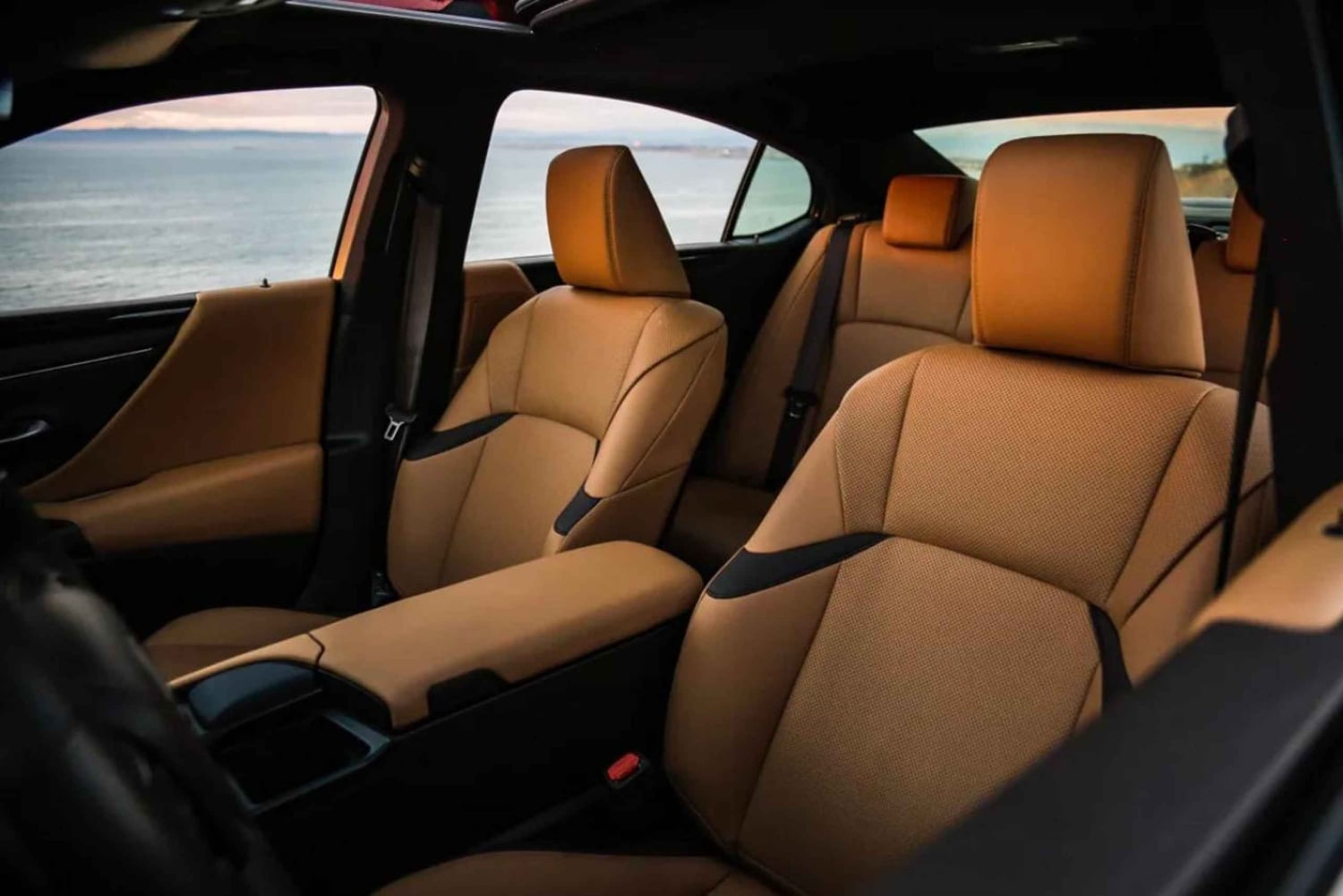 Luxe ophaal- en terugbrengservice van de luchthaven van Muscat