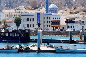 Luxe ophaal- en terugbrengservice van de luchthaven van Muscat