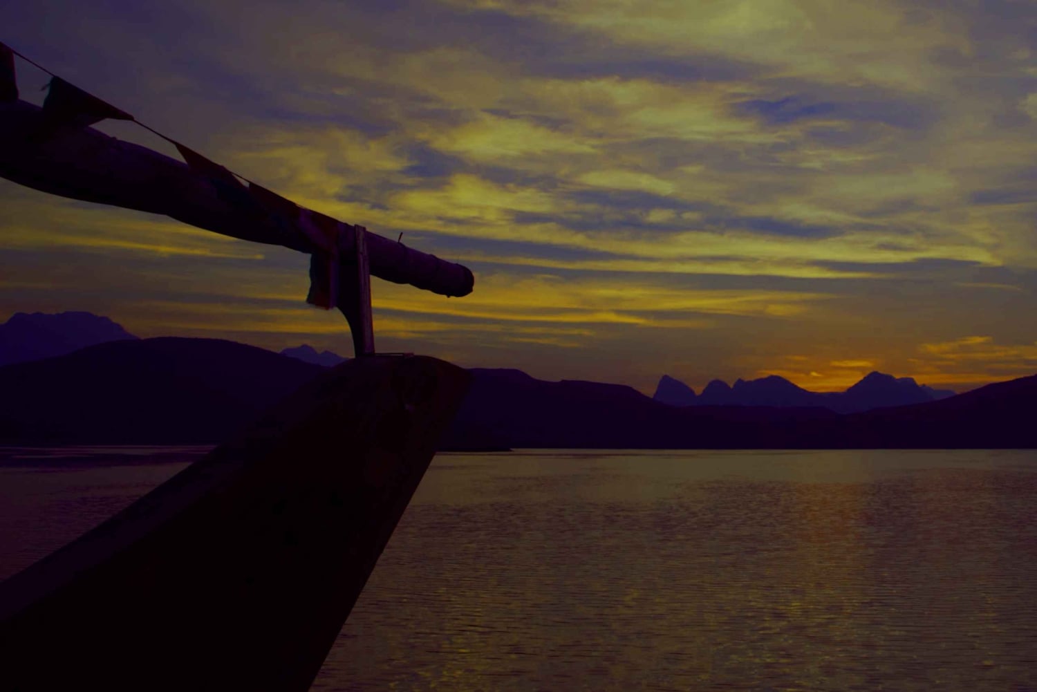 Musandam/Khasab : Croisière en boutre de nuit avec camping et barbecue