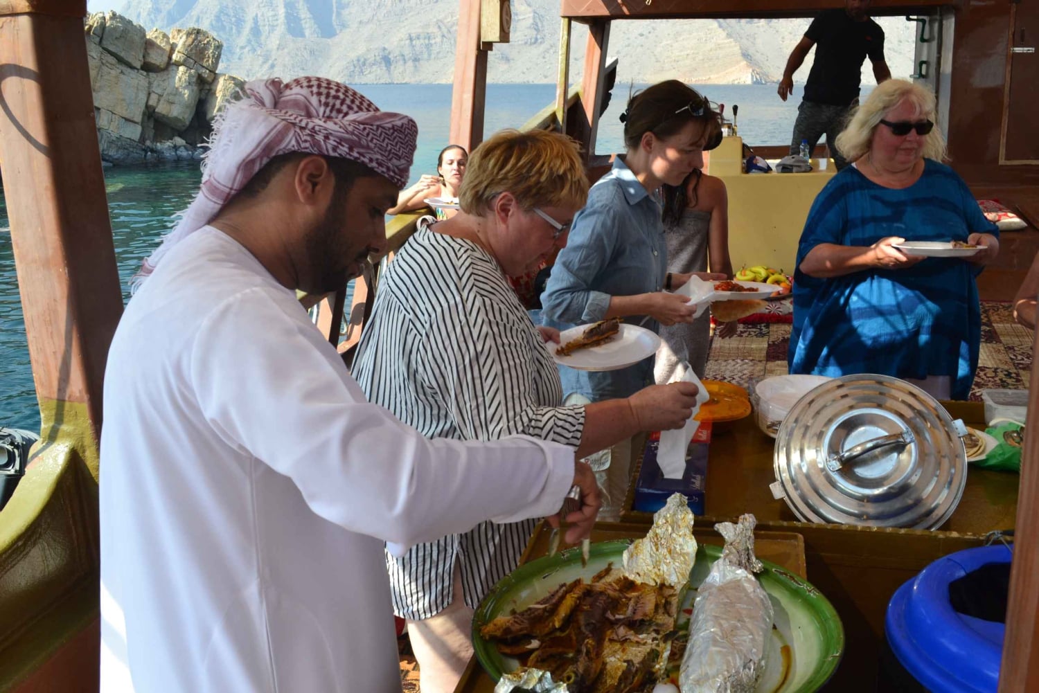 Musandam/Khasab : Croisière en boutre de nuit avec camping et barbecue