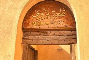 Muscat: 4x4-äventyr genom Jebel Akhdar och Nizwa