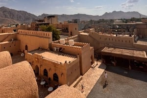 Muscat: 4x4-äventyr genom Jebel Akhdar och Nizwa