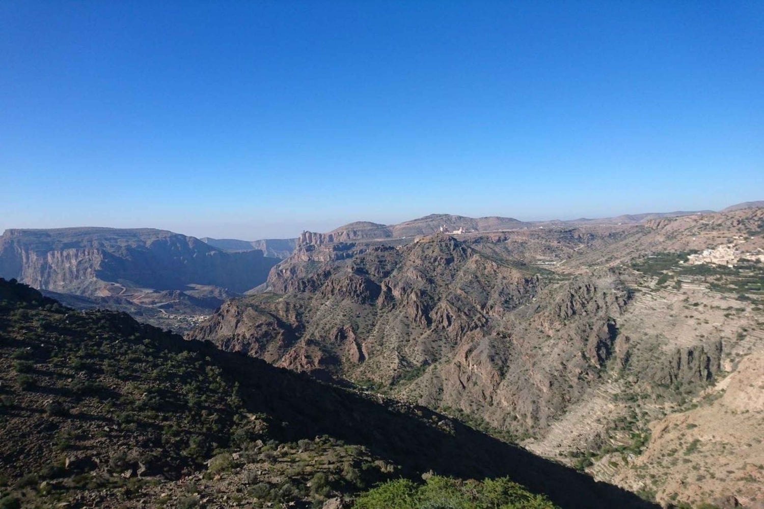 Muscat: Trasferimento 4x4 da/per Wahiba Sands, Jabal Shams o ...